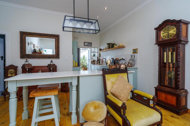 2 Bedroom Property for Sale in Harfield Village Western Cape